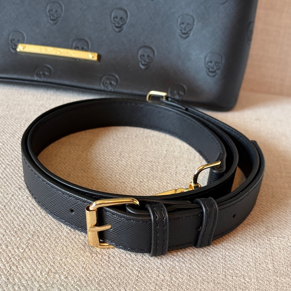 Betsey Johnson Black Embossed Skull Satchel - Picture 12 of 13